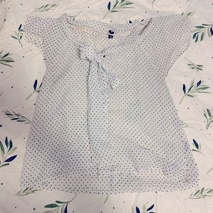 Tie front polka-dot short sleeve blouse.